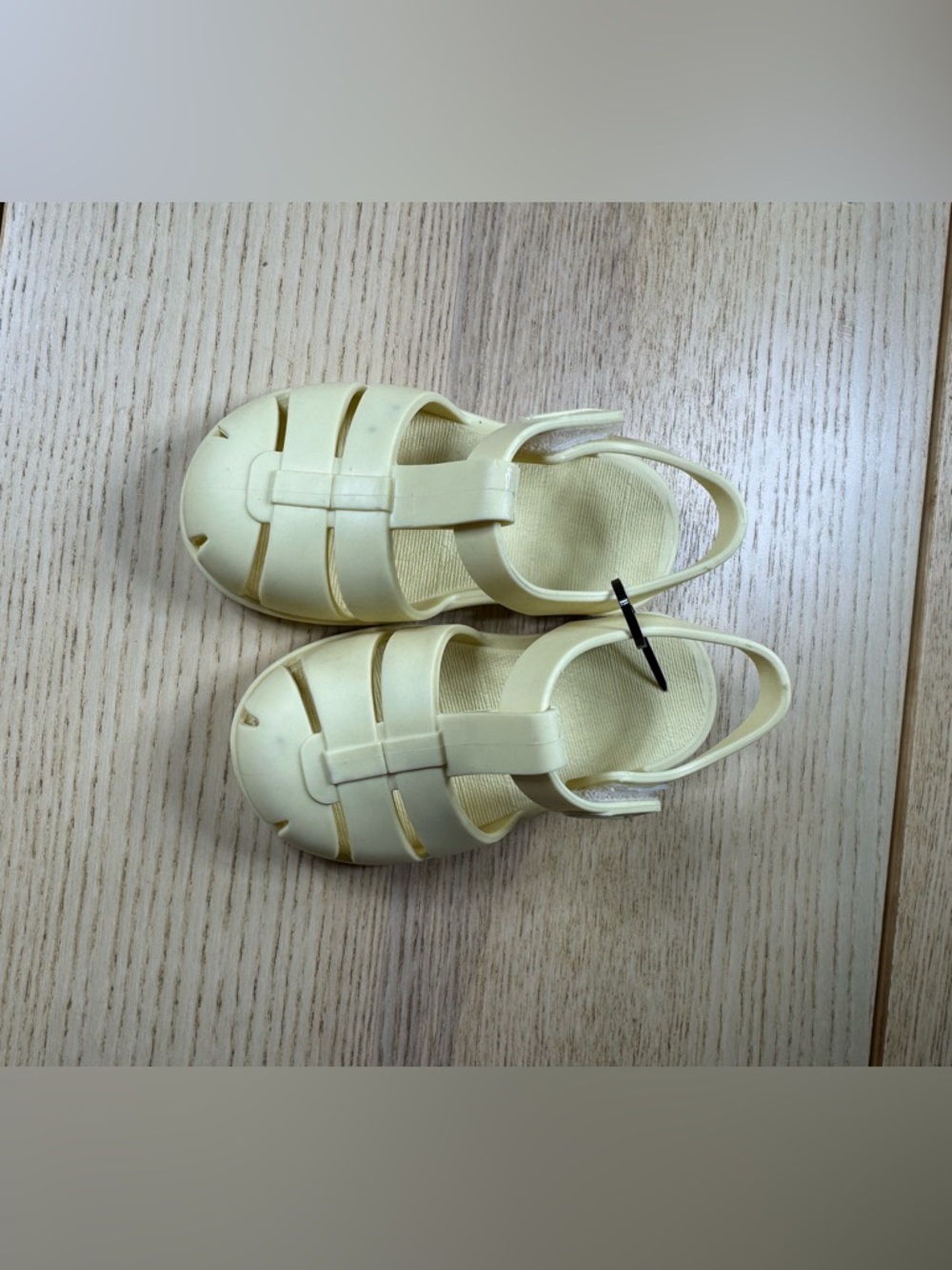 Zara Pale Yellow Jelly Sandals for Kids